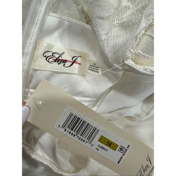 Eliza J Lace Fit & Flare Gown US 14 $268 - Picture 10 of 10